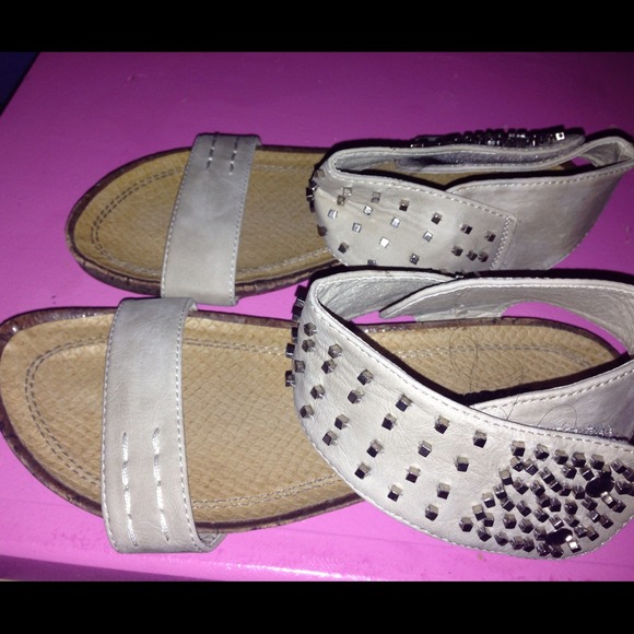 Spike sandals