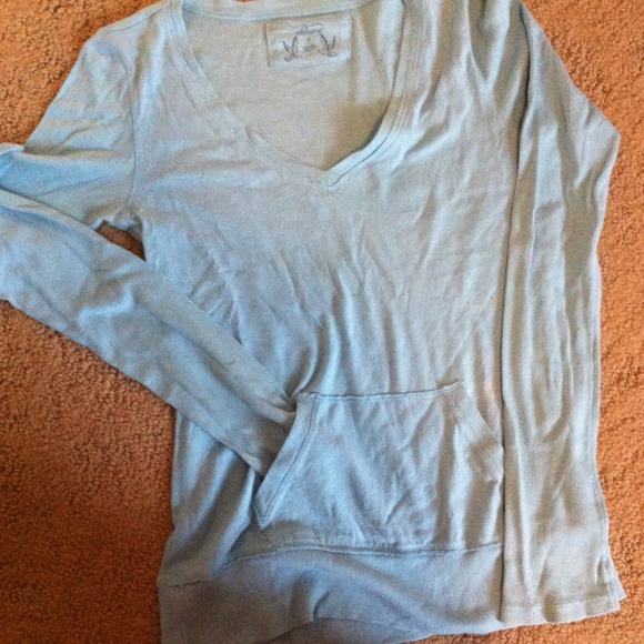 Old navy long sleeve light blue v-neck (small)
