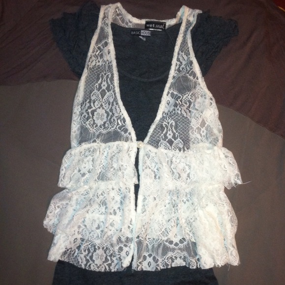 ❌Trade❌Lace tank - Picture 1 of 2