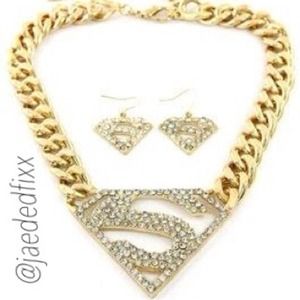 Rhinestone studded S necklace set