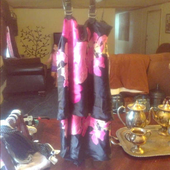 Flowy bebe dress