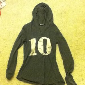 Grey long sleeve shirt