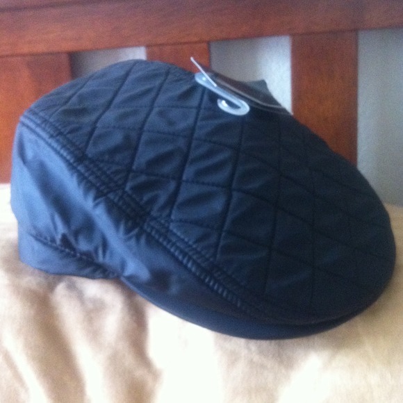 REDUCED!!!! AUTHENTIC NIKE GOLF CABBIE HAT