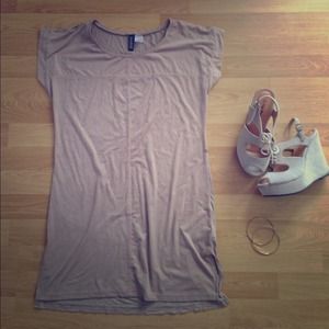 Taupe H&M dress