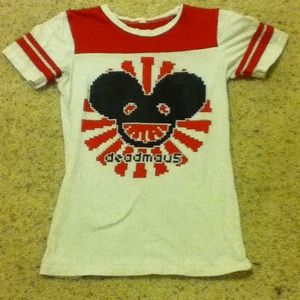 Fun deadmau5 shirt :)