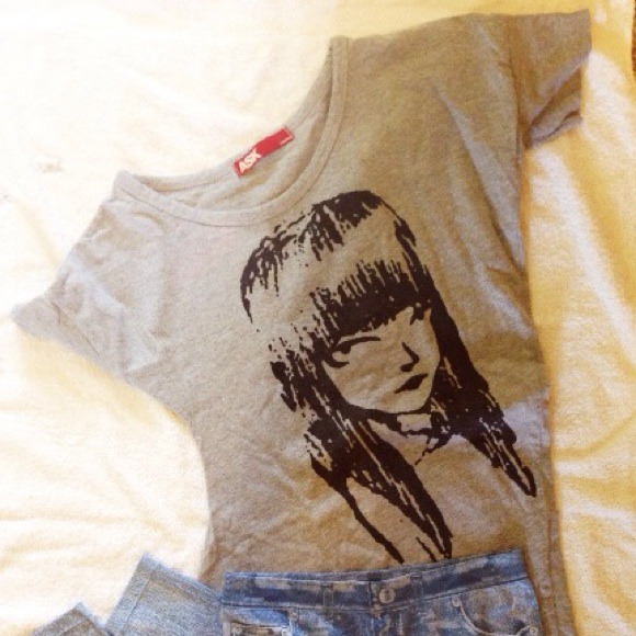 Grey stylish graphic long tee