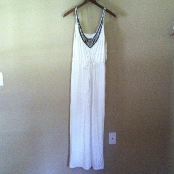 BUNDLED Maxi dress by Fresh Soul new with tags - Picture 4 of 4