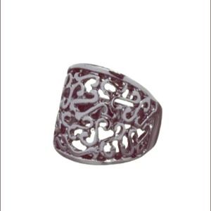 💰 Swirl Filigree Ring from Express ***NWOT***