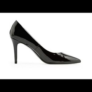 Classic Patient Black Pump