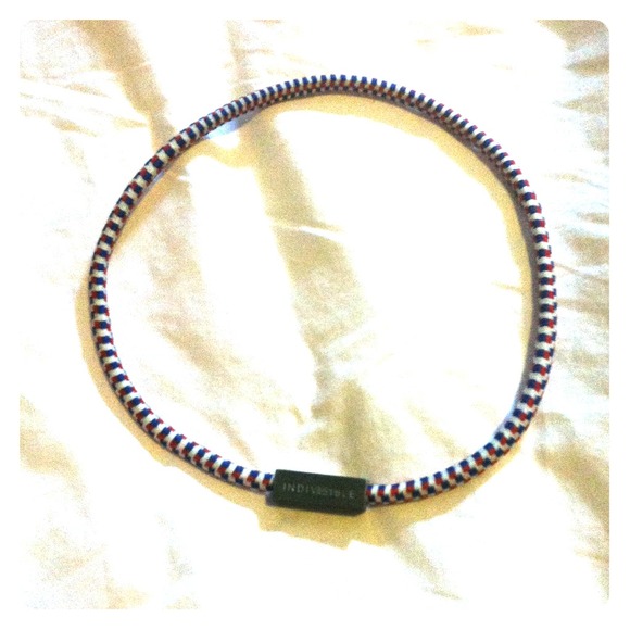"INDIVISIBLE" Patriotic Bracelet