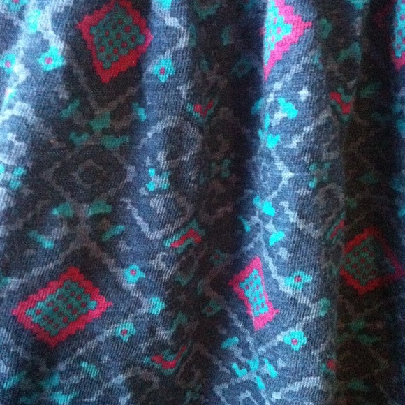 Patterned tank! - Picture 4 of 4