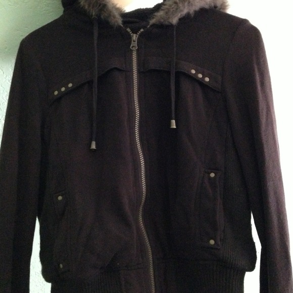 H2J jacket ! Warm for windy days ! - Picture 2 of 4