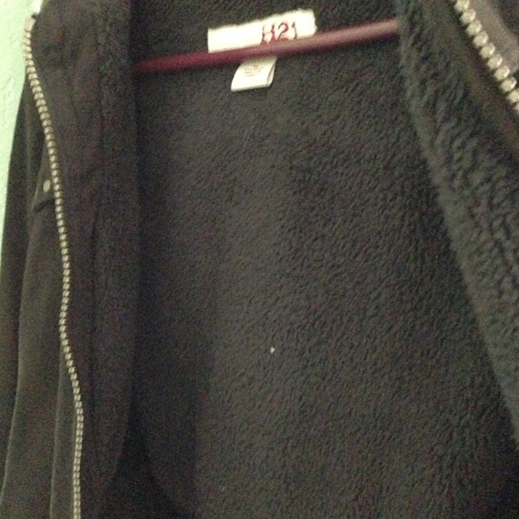 H2J jacket ! Warm for windy days ! - Picture 4 of 4