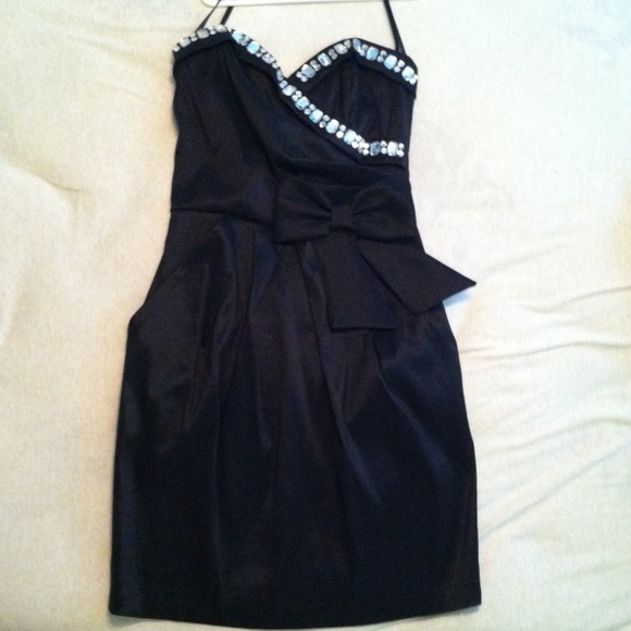 Black strapless dress