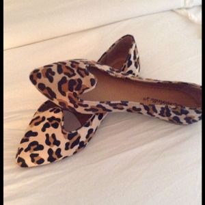 Leopard flats