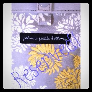 Reserved for @mandam13! Petunia pickle bottom