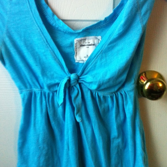 Blue Abercrombie top - Picture 4 of 4