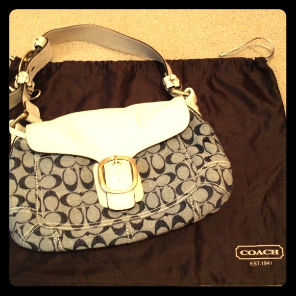Authentic Coach Signature Bleeker Hobo Bag
