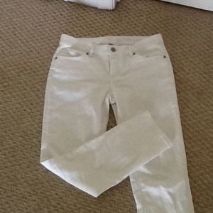 New York and Company White Skinny Ankle Jeans