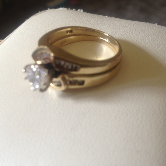 Two band wedding ring - Picture 2 of 2