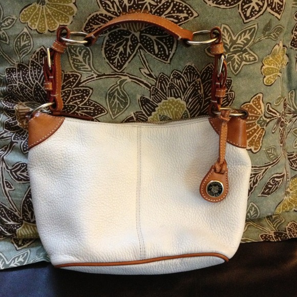 Dooney & Bourke Handbags - Vintage Dooney & Bourke Handbag!