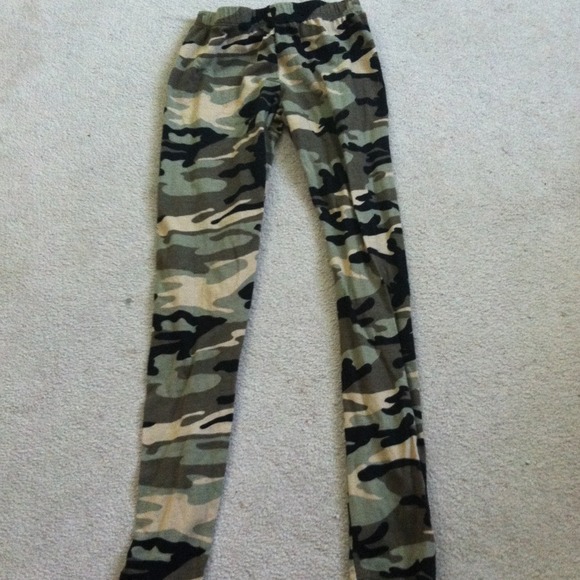 small camouflage leggings
