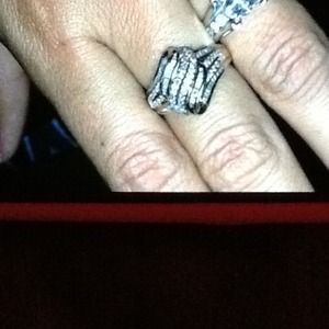 Diamond ring <3 Hold for marinamack!!