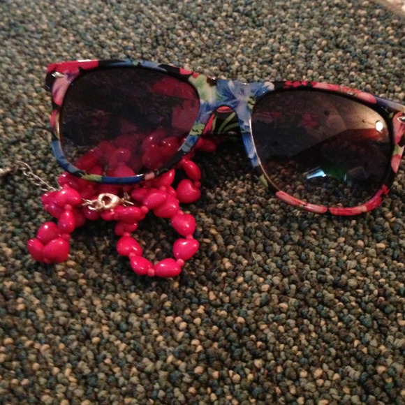 $$SOLD$$ American Eagle Bundle!! - Picture 4 of 4