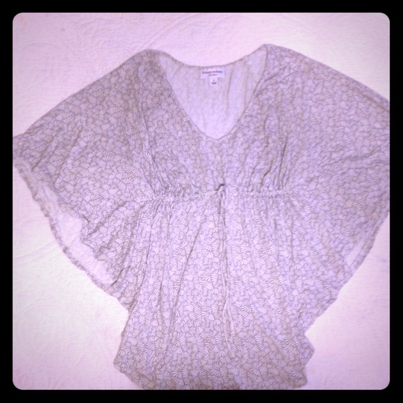 Liz Lange maternity top