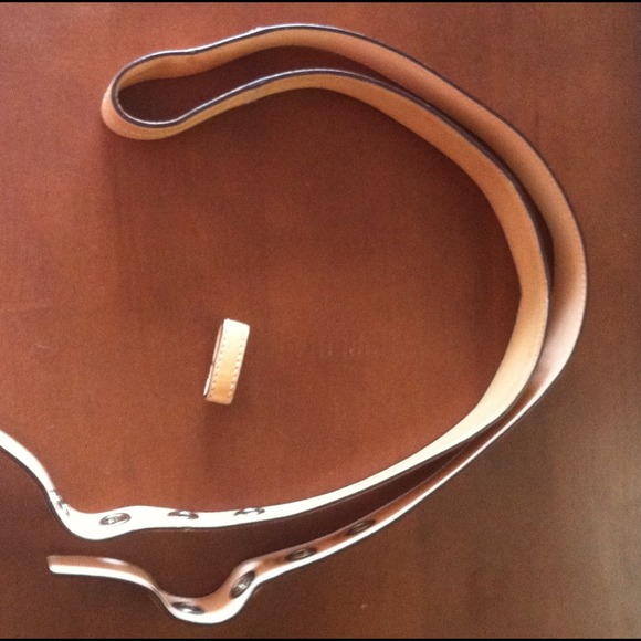 *SOLD 2 ladybug39* Coach Messenger/Crossbody Purse - Picture 2 of 5