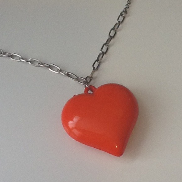 Necklace - Picture 1 of 1