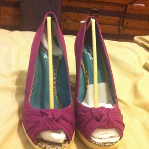 Emma pink purple wedge shoe