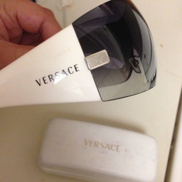 Authentic Versace Sunglasses - Picture 2 of 4
