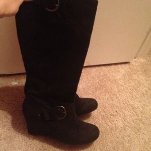 Reserved for @kstucki Tall black boots