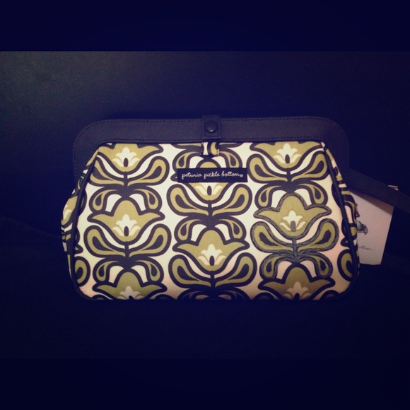Petunia Pickle Bottom Diaper Clutch
