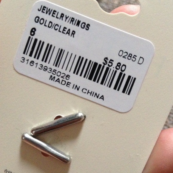 Sold! Rhinestone bow ring size 6 - Picture 4 of 4