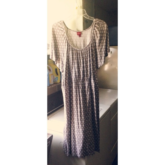 Grey baby doll dress w/white pattern