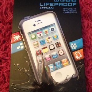 REDUCED!!!  Lifeproof case for the iPhone 4/4s