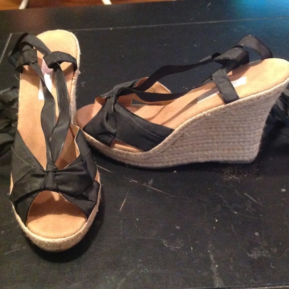 Wedge sandals that lace up ankle