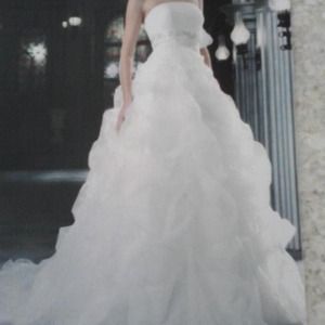 Size 14 wedding dress never worn