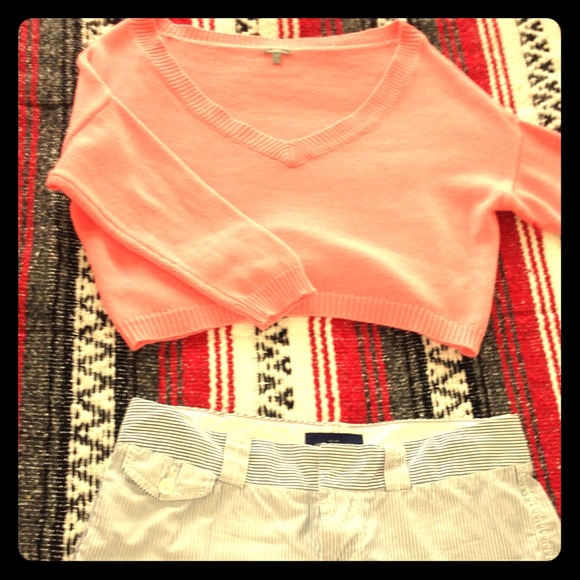 CHARLOTTE RUSSE peach crop-top sweater - Picture 1 of 1