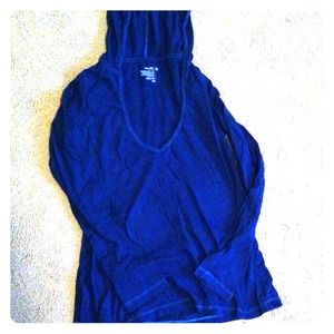 Navy blue long sleeve with good (size xs)