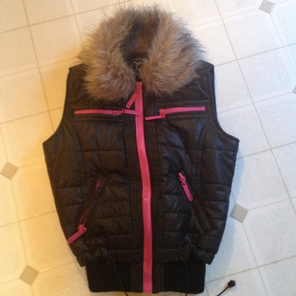 Hooded vest