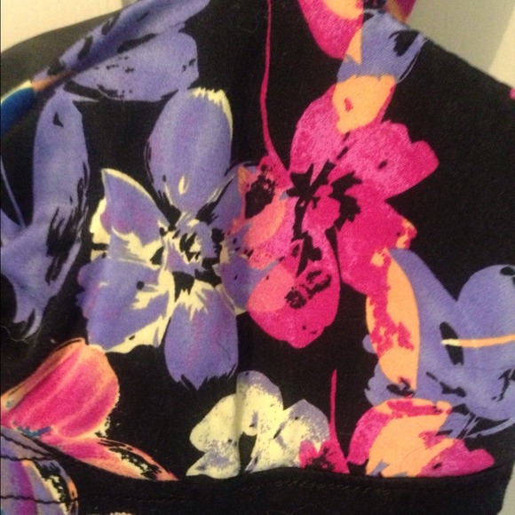 Summer dress - Picture 3 of 3