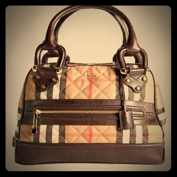 💥Marked DOWN💥Burberry Quilted House Check Bag
