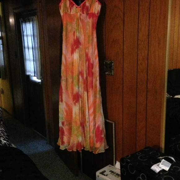 Brand new dress no tags but never worn
