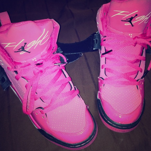 Pink Nike Air Jordan's ! Like new! Size US 4Y