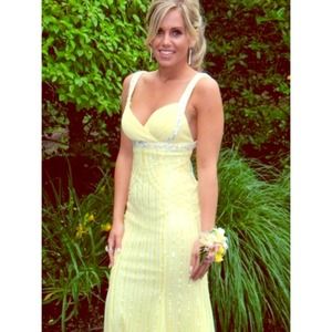 Pale Yellow Beaded Prom/Formal Dress
