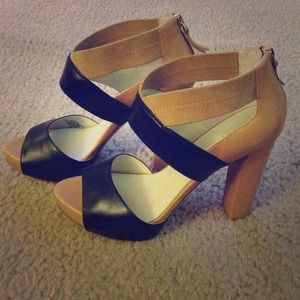 Nine West "Stylin" Size 9 Gently Worn