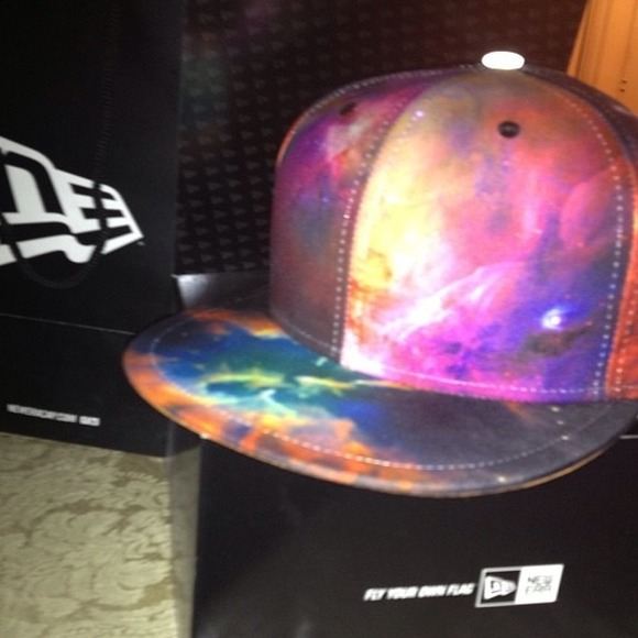 Galaxy new era fitted cap sz 7 1/2